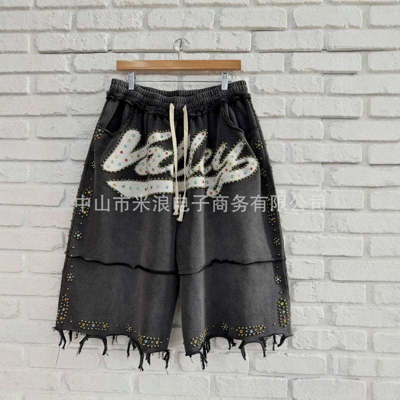 Trendy European and American Design Heavy-Duty Cropped Pants with Rhinestones, Dark Style, Unique Hip-Hop Style, Unisex Casual Shorts