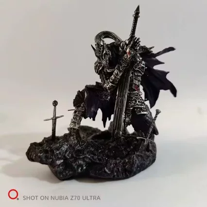 Dark Souls 3 Kneeling Artorias Abyss Walker Figure