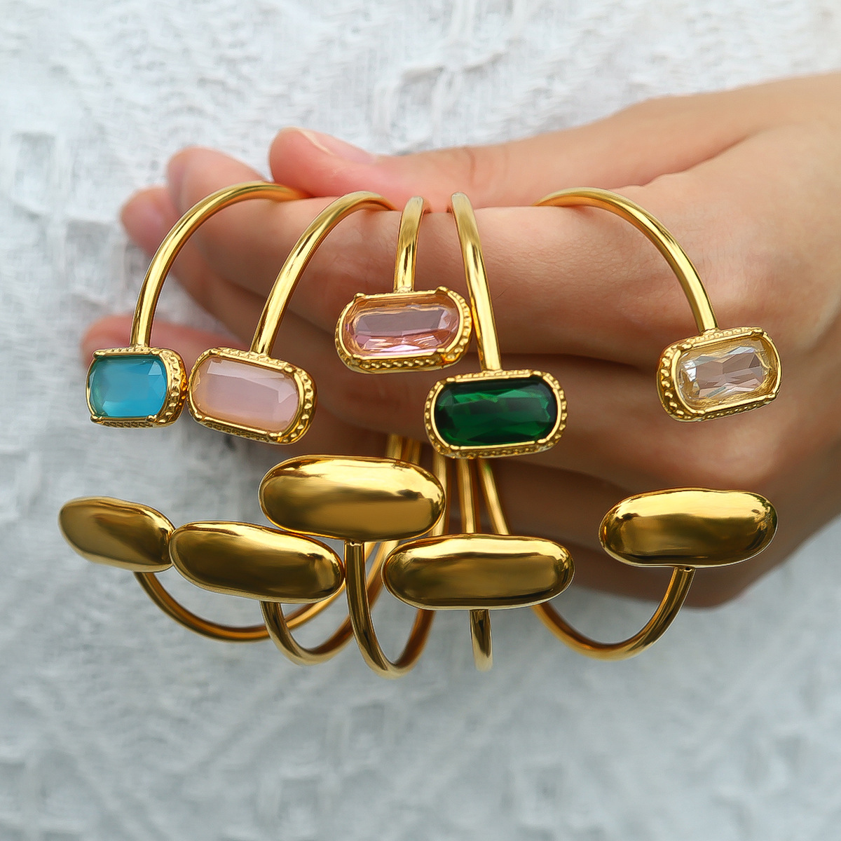 PVD Coated Gold Plating Process PVD Coated Real Gold Plated Geometric Titanium Steel Vintage Style Classic Style Waterproof Non Tarnish Titanium Steel Bangle