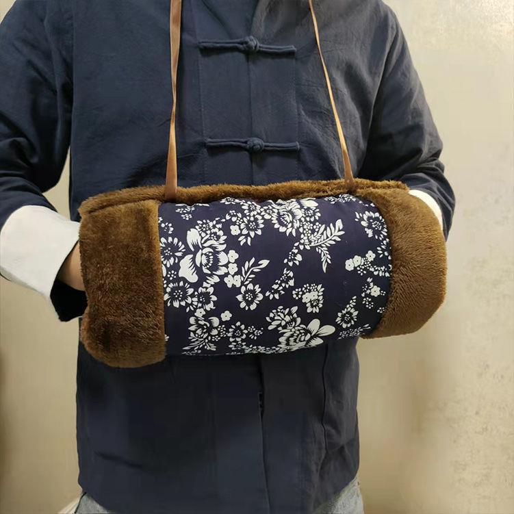 Hand Warmer Sleeve for Winter Warmth, Hanfu Silk Satin Cotton Coral Fleece for Middle-Aged and Elderly, Longevity and Prosperity, No Plug-In Needed