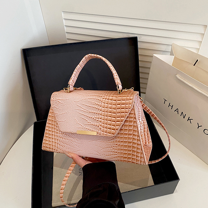 Korean-style niche crocodile-patterned small square handbag for women, 2026 summer new light luxury shoulder bag, commuter crossbody bag Korean-style niche crocodile-patterned small square handbag for women, 2026 summer new light luxury shoulder bag, commuter crossbody bag