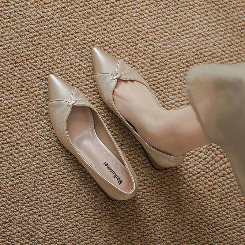 尖头复古新中式国风优雅不累脚旗袍绣搭中跟单鞋女