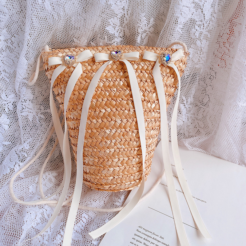Women's Medium Straw Solid Color Vacation Beach Bucket Open Straw Bag display picture 2
