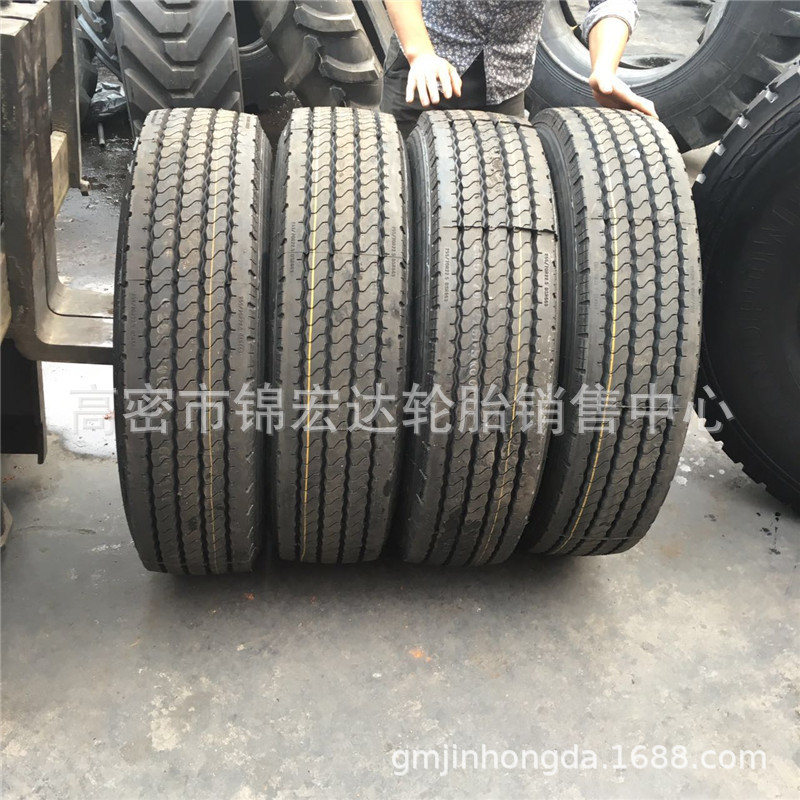 255/70R22.5 275/70R22.5校车公交车真空轮胎现货