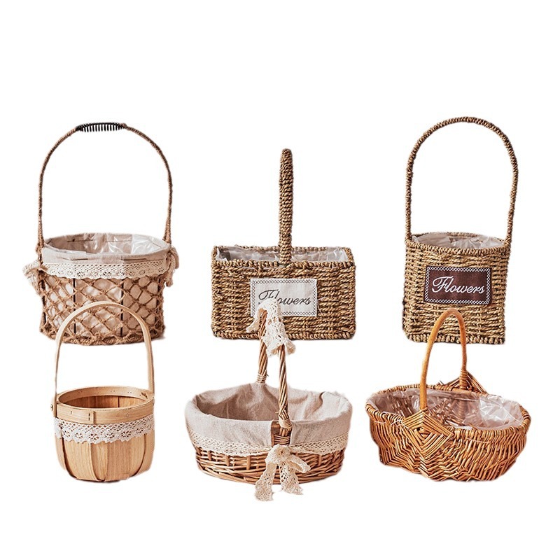 Cesta de flores con asa de encaje, cesta de bambú tejida para floristas, embalaje DIY, pequeña cesta de bambú para ramos y flores secas.