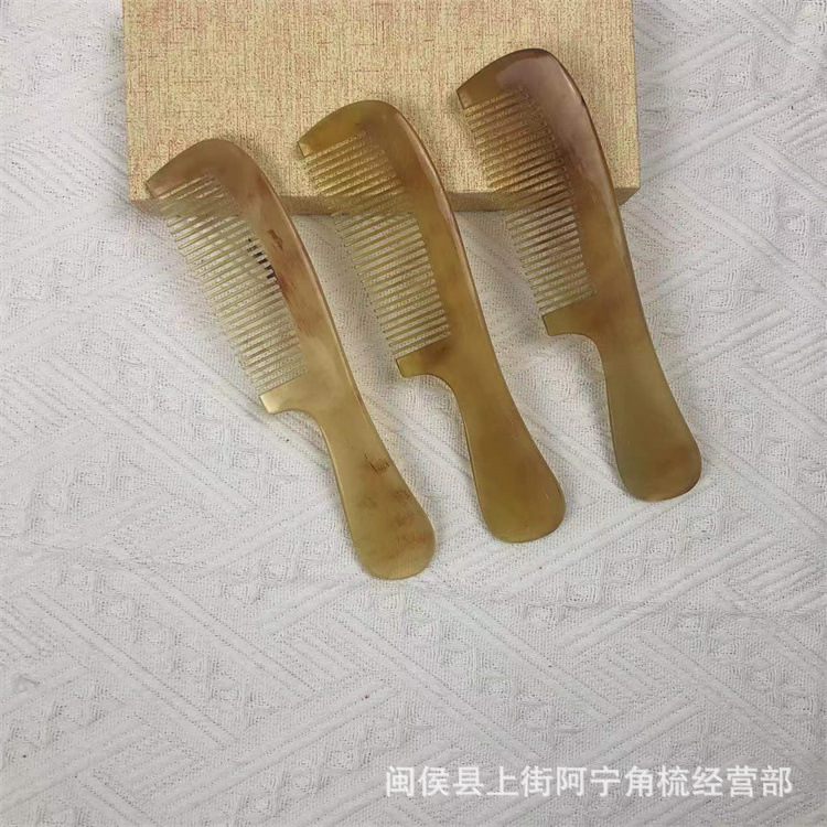 Goat Horn Comb 18cm Medium Handle Comb with Round Teeth for Scalp Massage and Portable Hair Styling key features