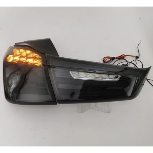 Adecuado para luces traseras Jinxuan 11-18 Mitsubishi Jinxuan luces traseras luces de freno luces de marcha atrás luces de conducción luces de giro