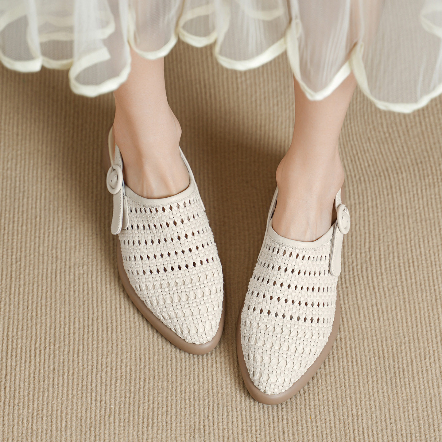 Sandal cao gót nữ mũi nhọn quai chữ T đan dây, gót thô 5 cm — Màu vàng đất