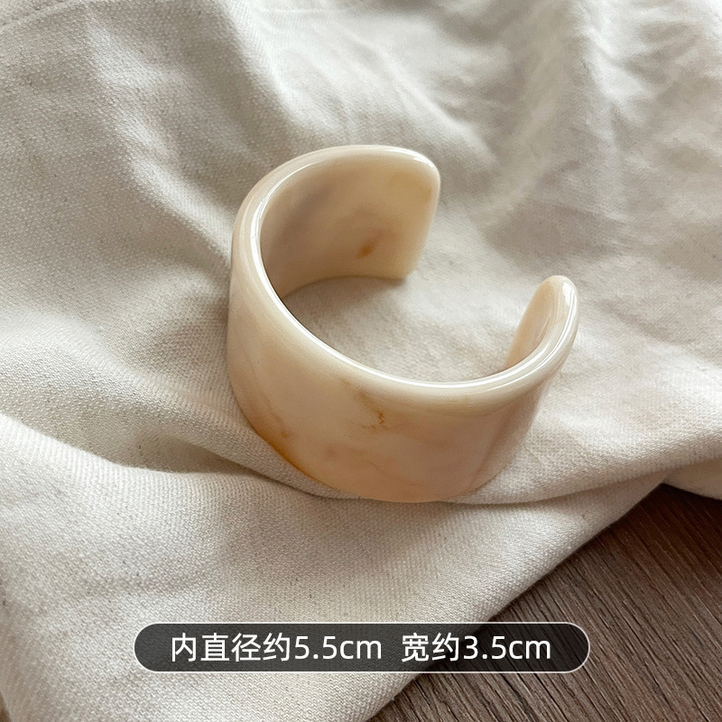 マカロンカラー樹脂オープンブレスレットレディースファッションレトロ気質ブレスレットニッチデザインクロスボーダーブレスレット卸売|undefined