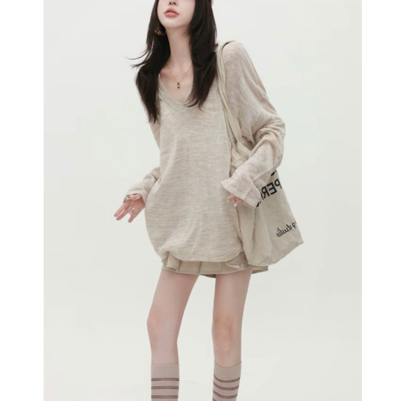 Ruffled A-Line High-Waisted Shorts Casual Shorts + Sheer V-Neck Knit Top Casual Simple Versatile Top Two-Piece Set Trendy