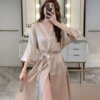M beige