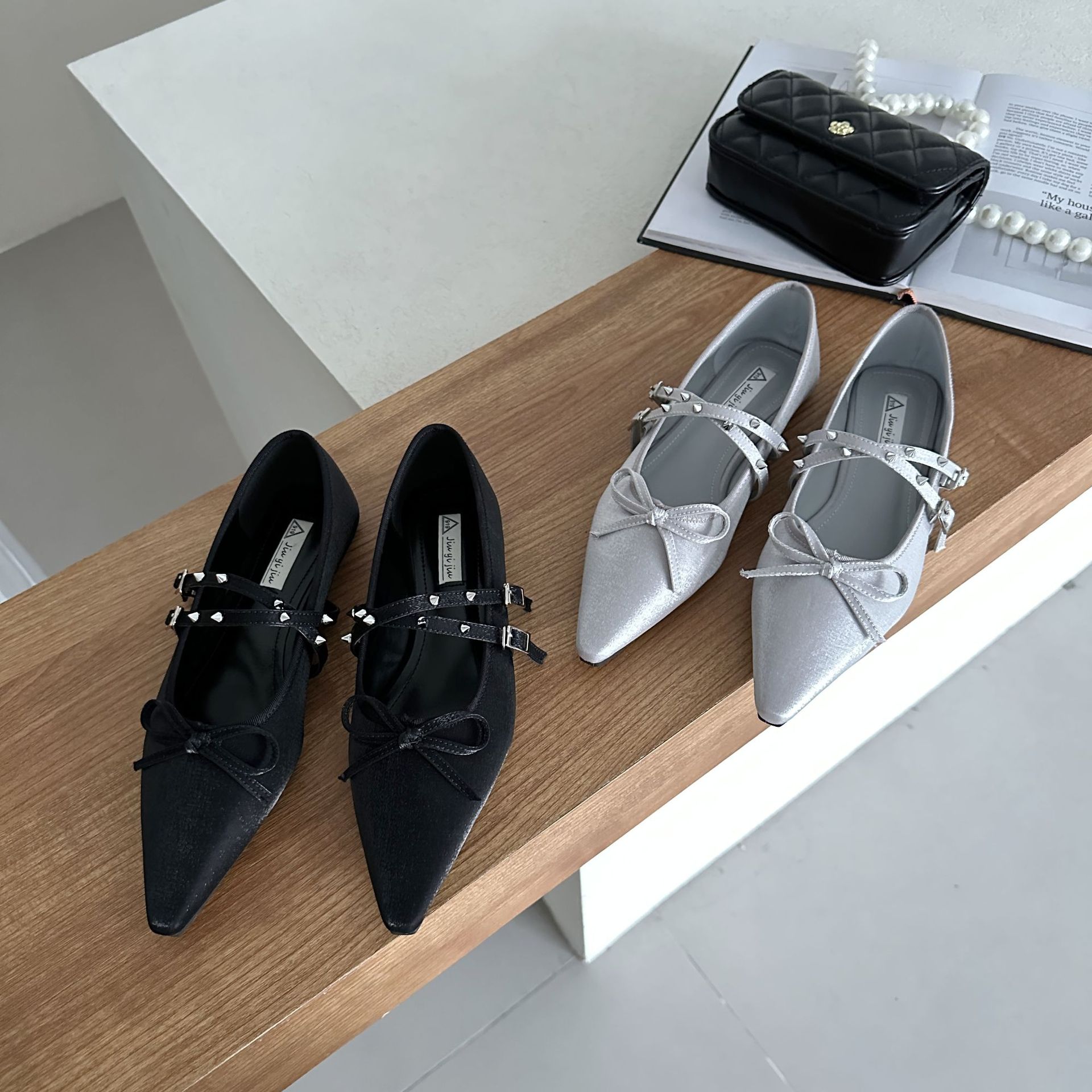 2024 Stagione primaverile e autunnale Nuovo arco, testa appuntita, bocca poco profonda, un gradino, superficie di seta rivettata, elegante piatto piccolo_voghion.com