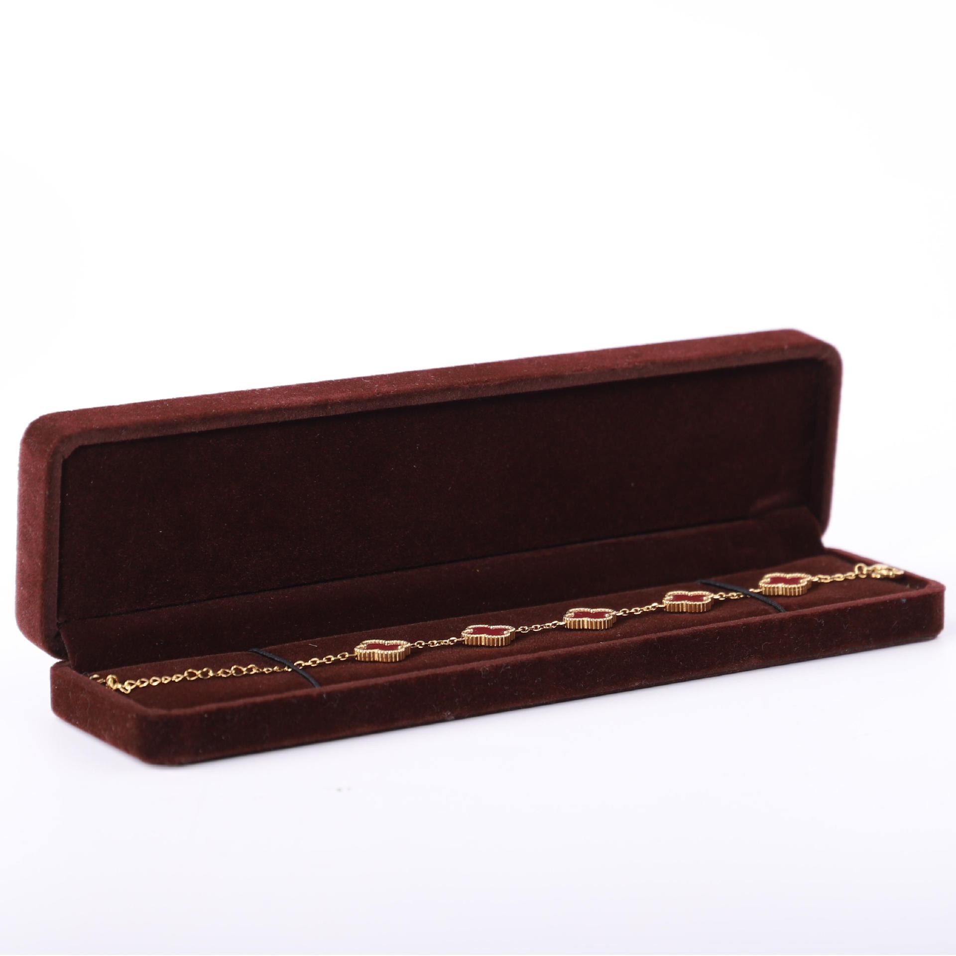 Fuente fábrica venta directa franela joyería caja de embalaje collar pendientes caja de anillo pulsera colgante caja de cadena de mano al por mayor