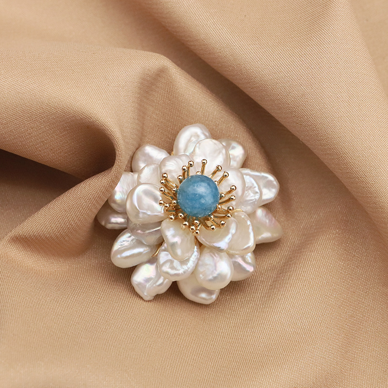 Perla natural broche diseño sentido nicho aguamarina flor ramillete pequeño incienso PIN de gama alta joyería retro al por mayor