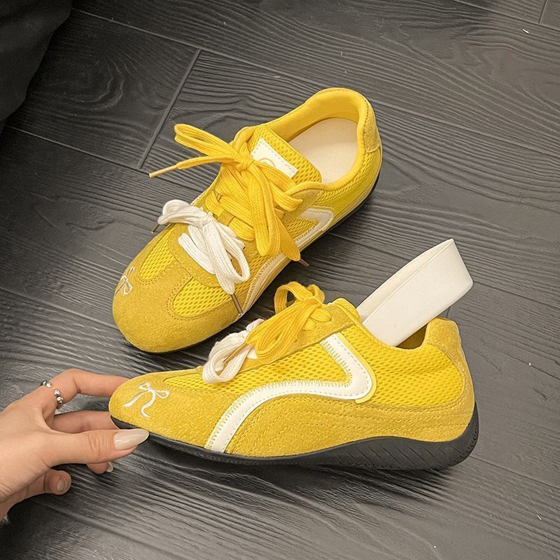 ニッチレッドレトロレーシングトレーニングシューズ女性用 2025 新しいメッシュ通気性カジュアル多用途インナー高さ増加スポーツシューズ|undefined