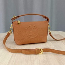 真皮小包女头层牛皮斜跨包2024新款手提包简约通勤包软皮单肩包包