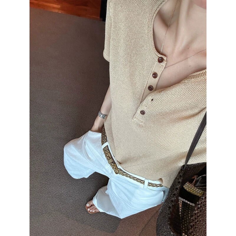 Old Money Style Khaki Half-Open Collar Knit Short-Sleeve T-Shirt for Women, Summer Minimalist Intellectual Outfit, Slimming Regular Shoulder Top Old Money Style Khaki Half-Open Collar Knit Short-Sleeve T-Shirt for Women, Summer Minimalist Intellectual Outfit, Slimming Regular Shoulder Top