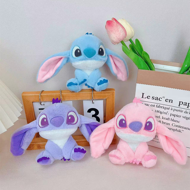 Tiktok estrella caliente bebé púrpura puntada felpa muñeca llavero colgante lindo de dibujos animados bolsa adornos