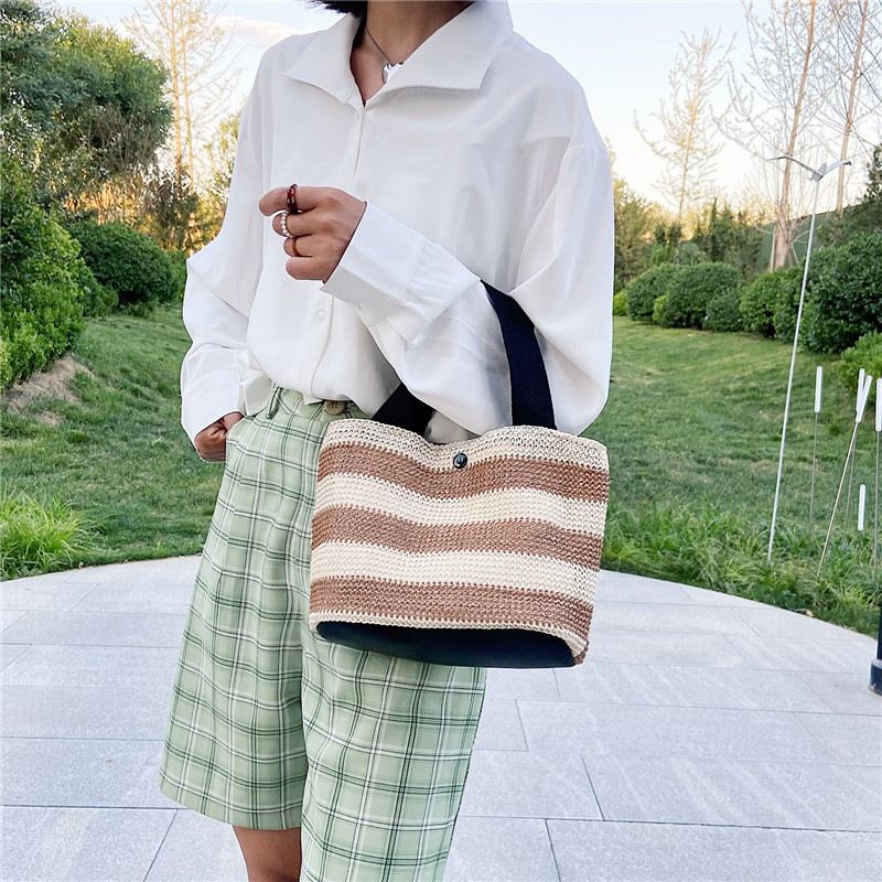 Straw-woven single-shoulder bag for women, new summer casual bag for middle-aged and elderly moms, simple lunch box handbag, export version undefined