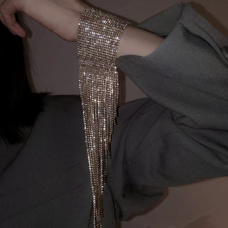 European and American Exaggerated Super Flash Bracelet Cyber Celebrity Tassel Bracelet Full Diamond Fashion All-match Temperament Bracelet Jewelry High-end Sense