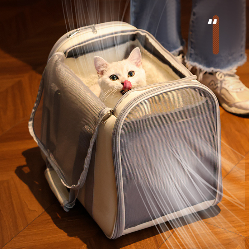 ペットの猫のカバンは外出して携帯します。猫の通気性は快適です。|undefined
