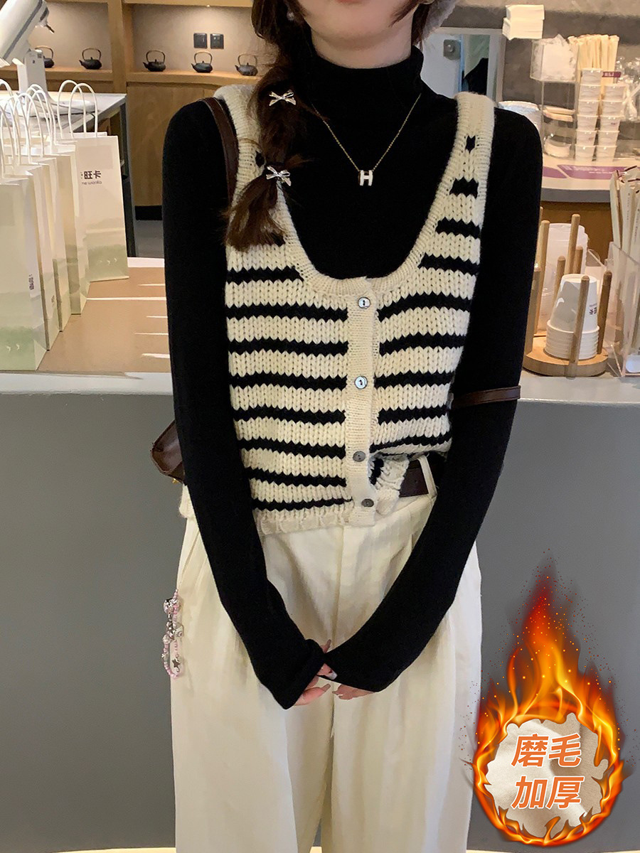 블랙 하이넥 기모 안감