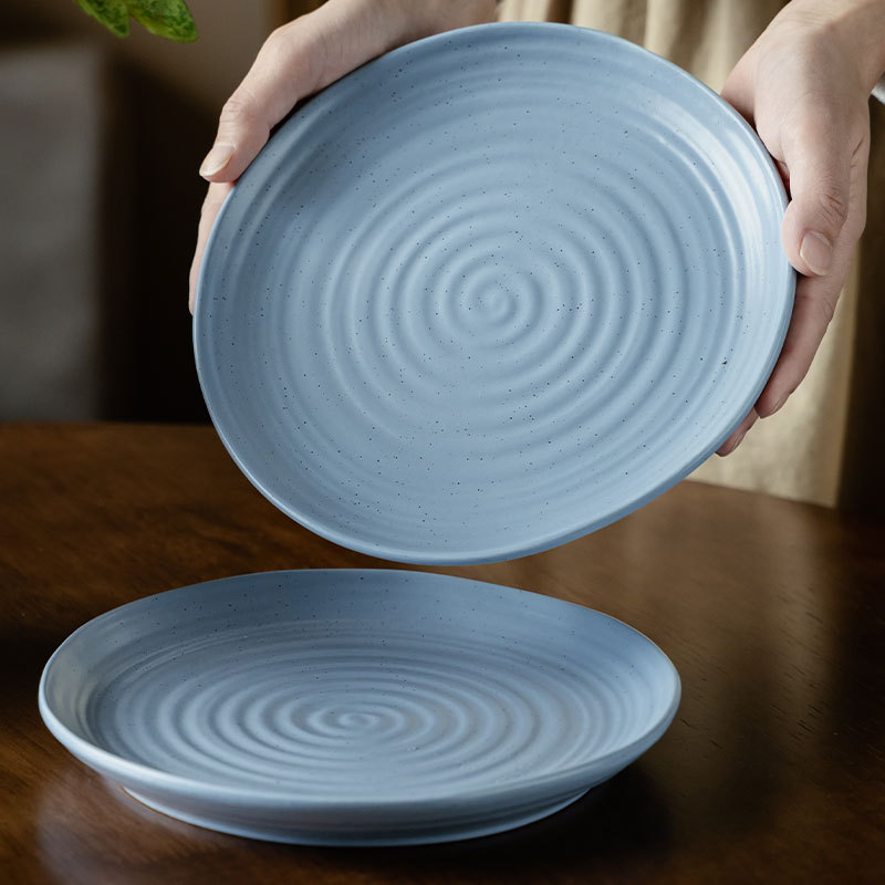 Plato de pasta de cerámica occidental de alto nivel creativo de anillo azul platos de platos redondos caseros platos de cubierta al por mayor