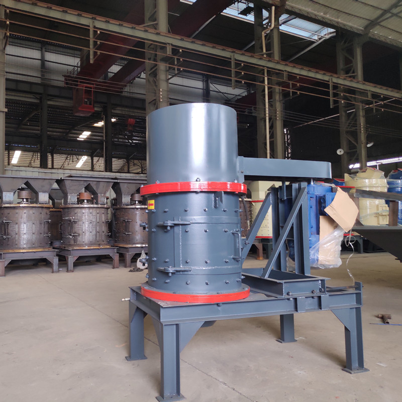 新型立轴复合破碎机 600立式粉煤机无筛网矿渣粉碎机