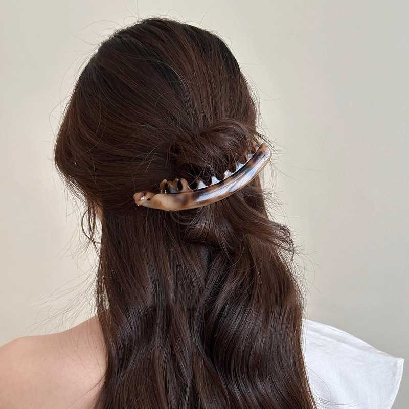 レトロヒョウ柄バナナクリップ女の子のための 2025 新しいニッチデザイン後頭部ヘアクリップ気質帽子ヘアアクセサリー|undefined