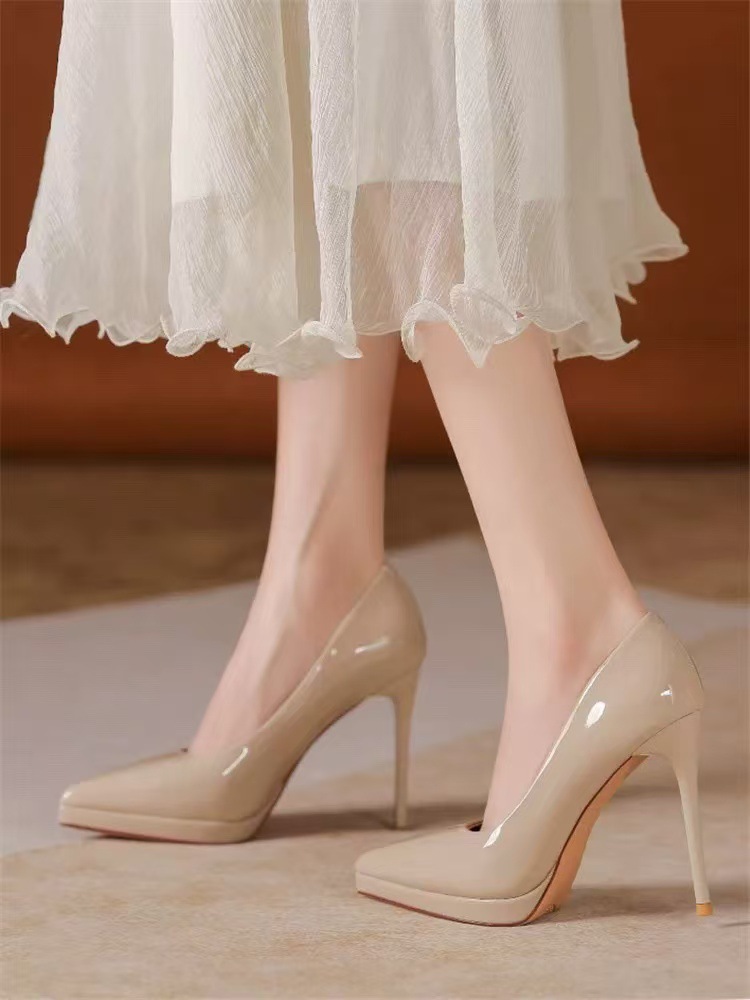 Apricot shoes [leather 11cm]