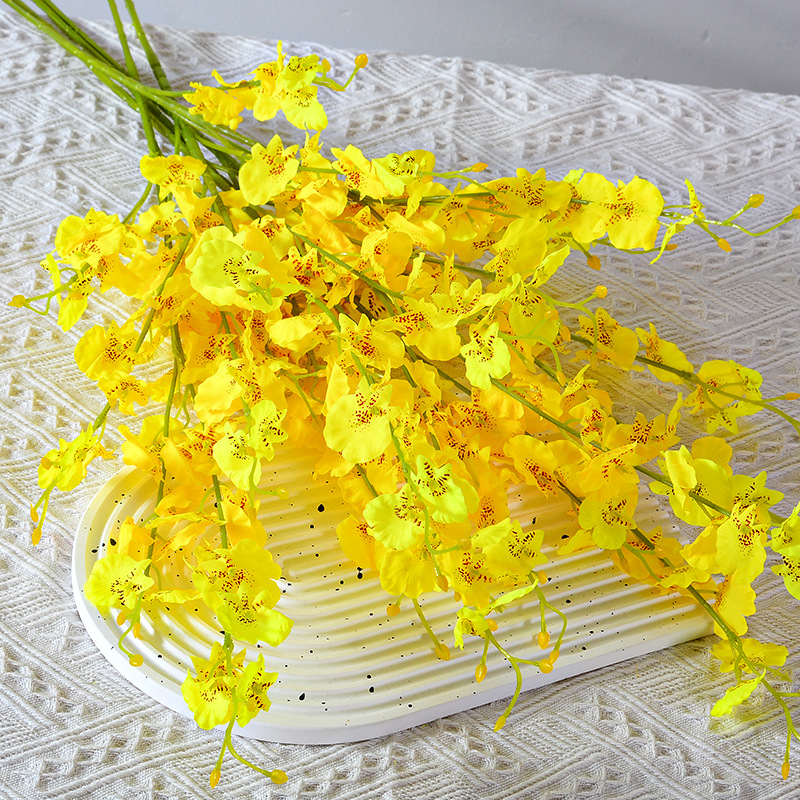 Factory wholesale 5-petaled dancing lily with soybeans, artificial flowers fake flowers home wedding celebration decoration background flower arrangement decorative pieces