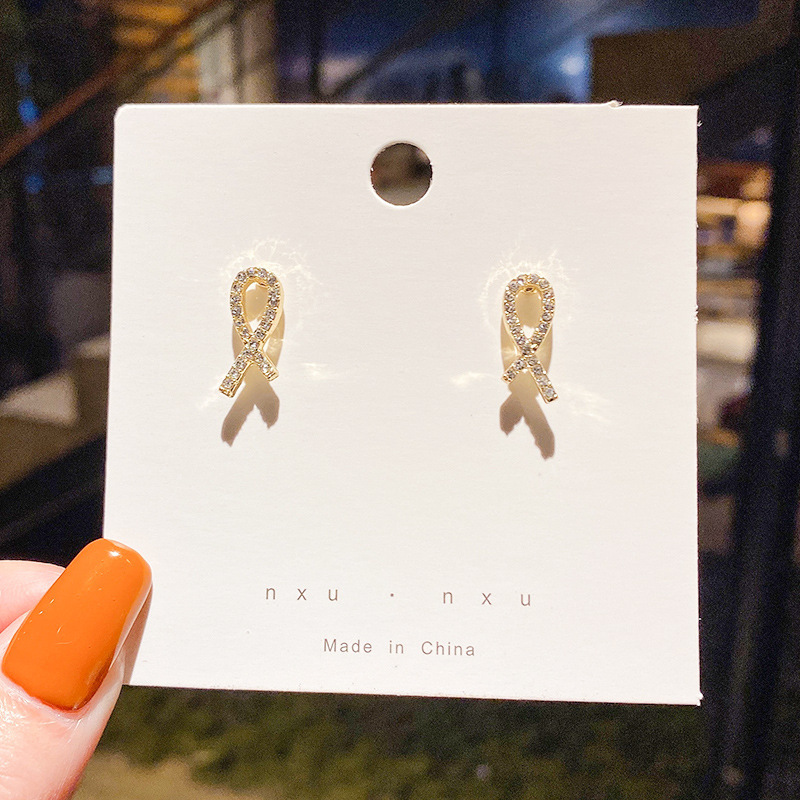 Pendientes de estilo explosivo Estudiante nicho Diseño simple Temperamento geométrico Pendientes de alto nivel Trendy Pendientes de viento al por mayor