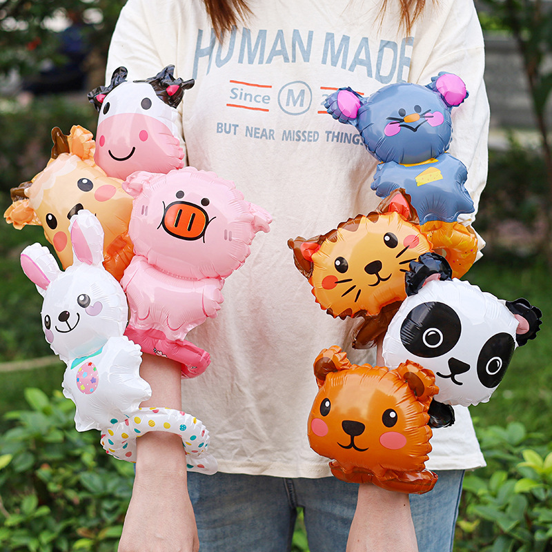 Globos de muñeca para niños, arreglos festivos para estudiantes, bolas de película de aluminio, jardín de infantes, puesto del día del niño, pequeños regalos al por mayor