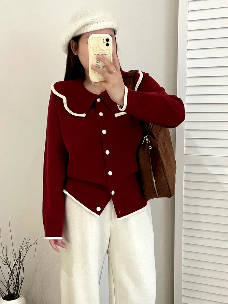 Plus-size women's dress with a youthful doll-neck top and a feminine chanel-style sweater for the autumn of 2025, a chubby girl's knitted sweater 23268