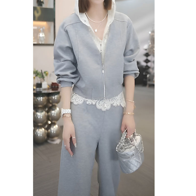 2026 Spring and Autumn Outfits with a High-End Feel, Age-Reducing, Stylish, Fashionable, Casual, Sporty Lace Sweatshirt and Pants Set for Women