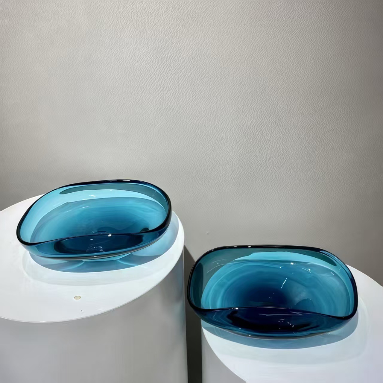 Plato de frutas de vidrio para el hogar de lujo ligero, mesa de centro de sala de estar para el hogar, decoración, mesa de comedor, bandeja de almacenamiento
