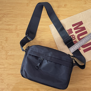 �μ�С��ţ�򲼌��玧������б�����Ůͨ�ڰ����¿�F؛�����b