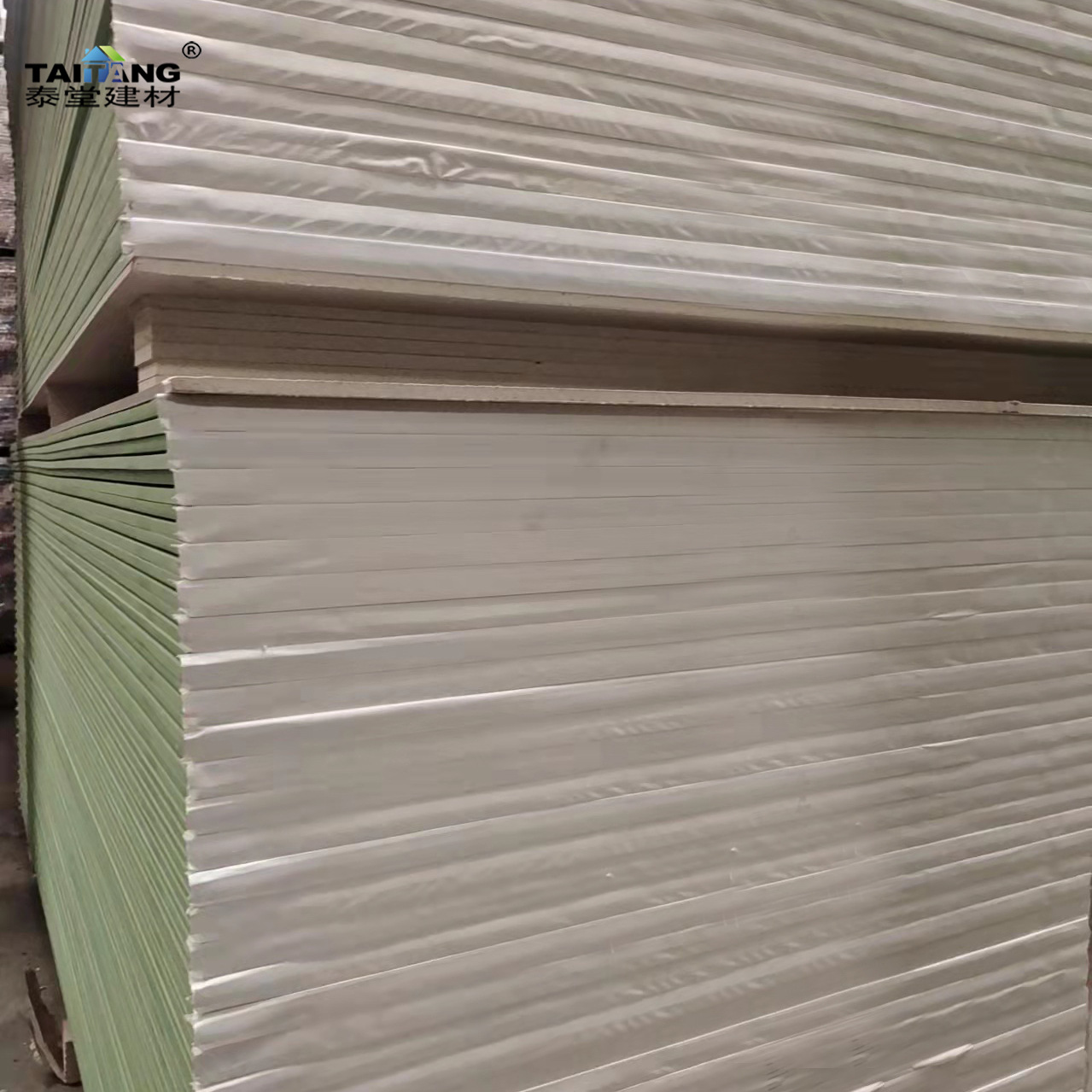 9MM 12.5mm 1220*2440mm Plástico resistente al agua Ba13 Plasterboard Yeso d