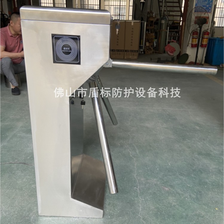 购物通道门 只进不出单向门 超市出入闸 不锈钢杆旋转匝道门禁机