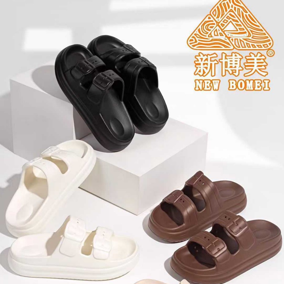 2025 EVA novos sapatos de praia de sola grossa para estudantes femininas com tira dupla, sandálias de verão para casa com sola macia.
