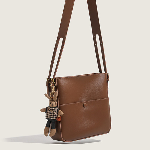 2024 New Niche Design Cute Pendant Bucket Bag, Versatile Crossbody Bag, Fashion Quality Casual Shoulder Bag