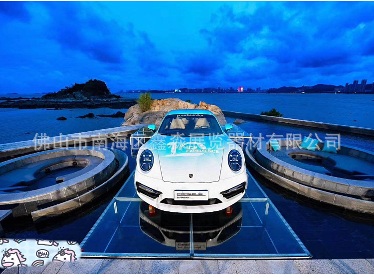 ����Դ������������ײ�װ��̨չ��չʾ����̨�滪ΪС����˹����