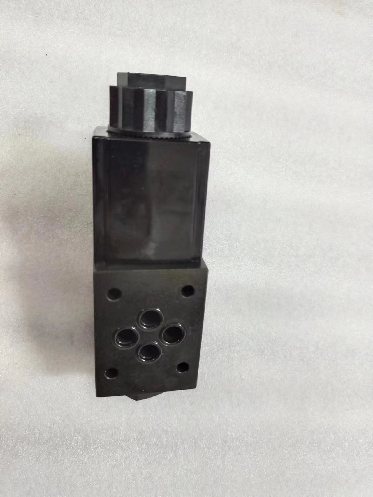 电磁换向阀,DSG-01-2B2A-R200-70,