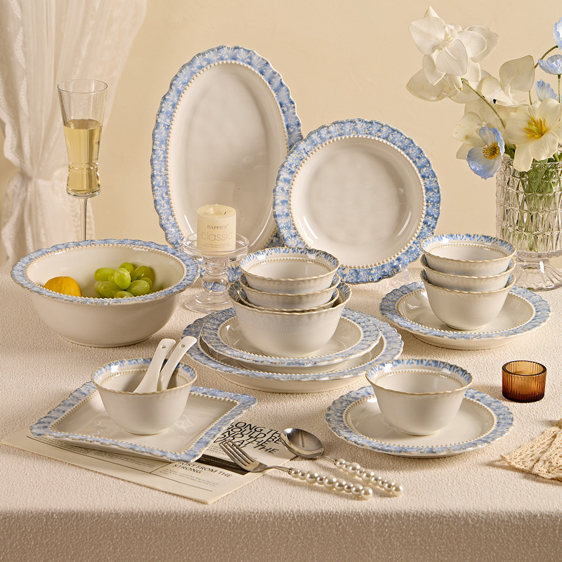 French-Style Tableware and Dishware Set for Home Use, Floral Ceramic Plates, Vintage Embossed Plates, Light Luxury, High Aesthetic Value, Housewarming Gift
