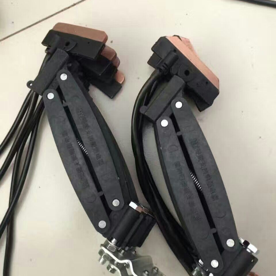 双臂集电架，3极60A滑线集电器