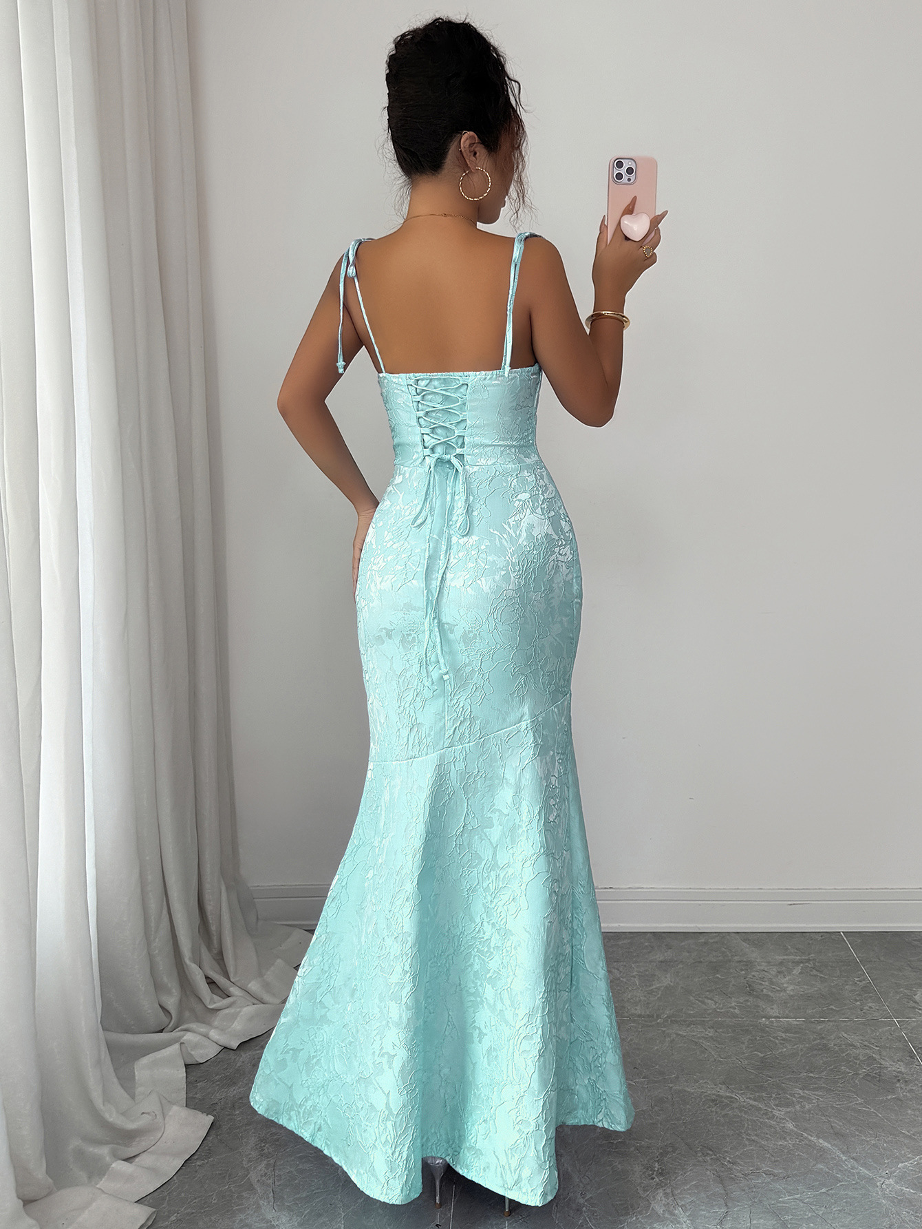 Elegant Bodycon Dress – Sleeveless Wrap Dress For Women (Chic & Versatile) – Stretchy Fabric & Flattering Fit_ecoleips.com