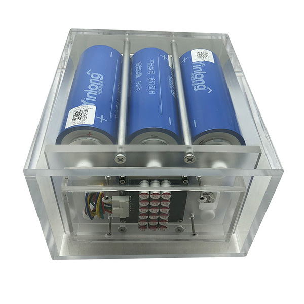 Lithium battery solar-powered
