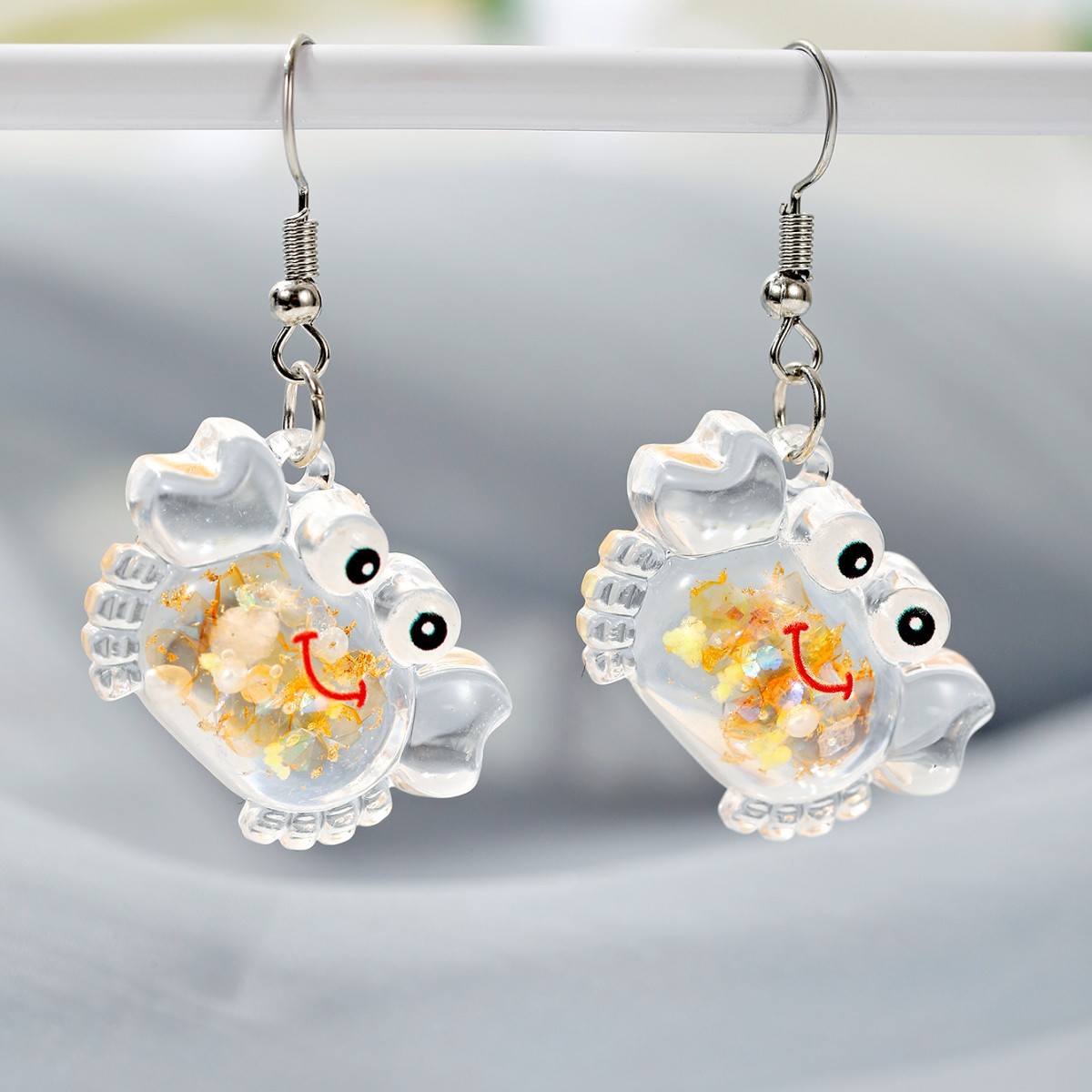 Wholesale Jewelry Cartoon Style Cute Crab Plastic Resin Luminous Transparent Drop Earrings display picture 4