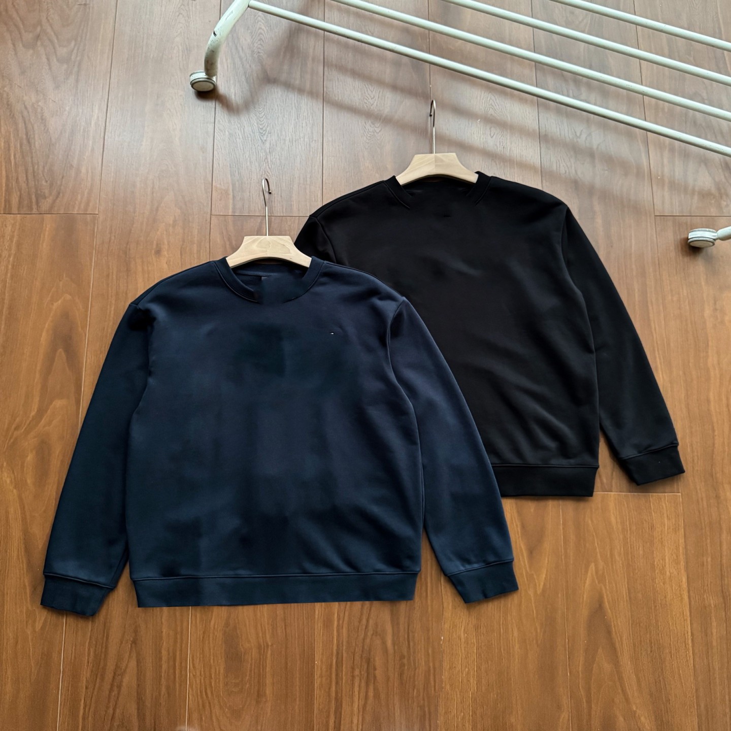 70642 New hooded sweatshirt