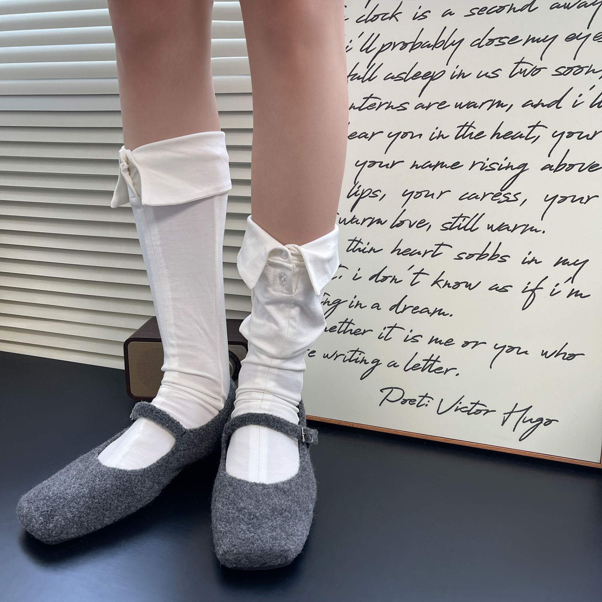 New Polo Collar Button Female Middle Tube Socks